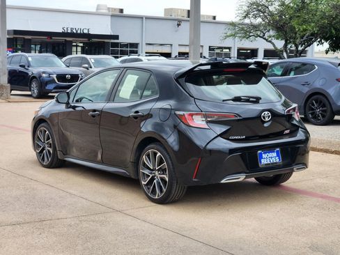Used 2021 Toyota Corolla XSE FWD image 7