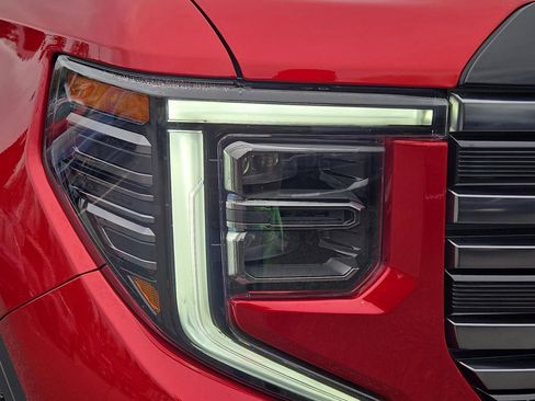 Used 2025 GMC Sierra 1500 AT4 w/ AT4 Premium Package image 28