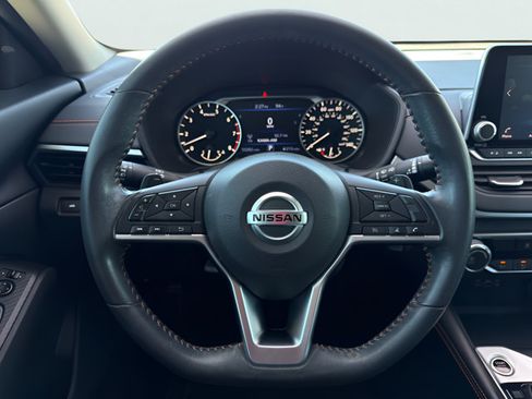 Certified 2022 Nissan Altima 2.5 SR FWD image 21