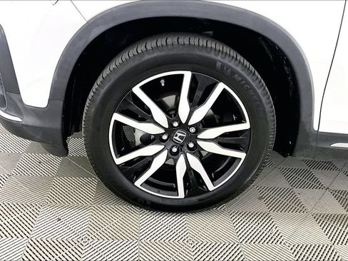 Used 2021 Honda Pilot Touring image 7