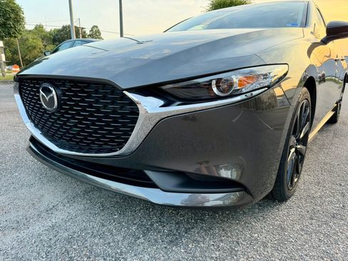 Used 2025 MAZDA MAZDA3 s FWD image 10