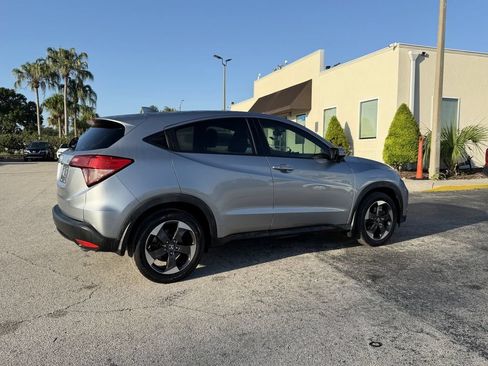 Used 2018 Honda HR-V EX image 5