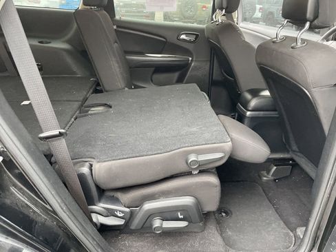 Used 2015 Dodge Journey SXT w/ Flexible Seating Group image 34