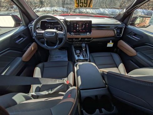 New 2026 GMC Canyon AT4 w/ AT4 Premium Package image 30