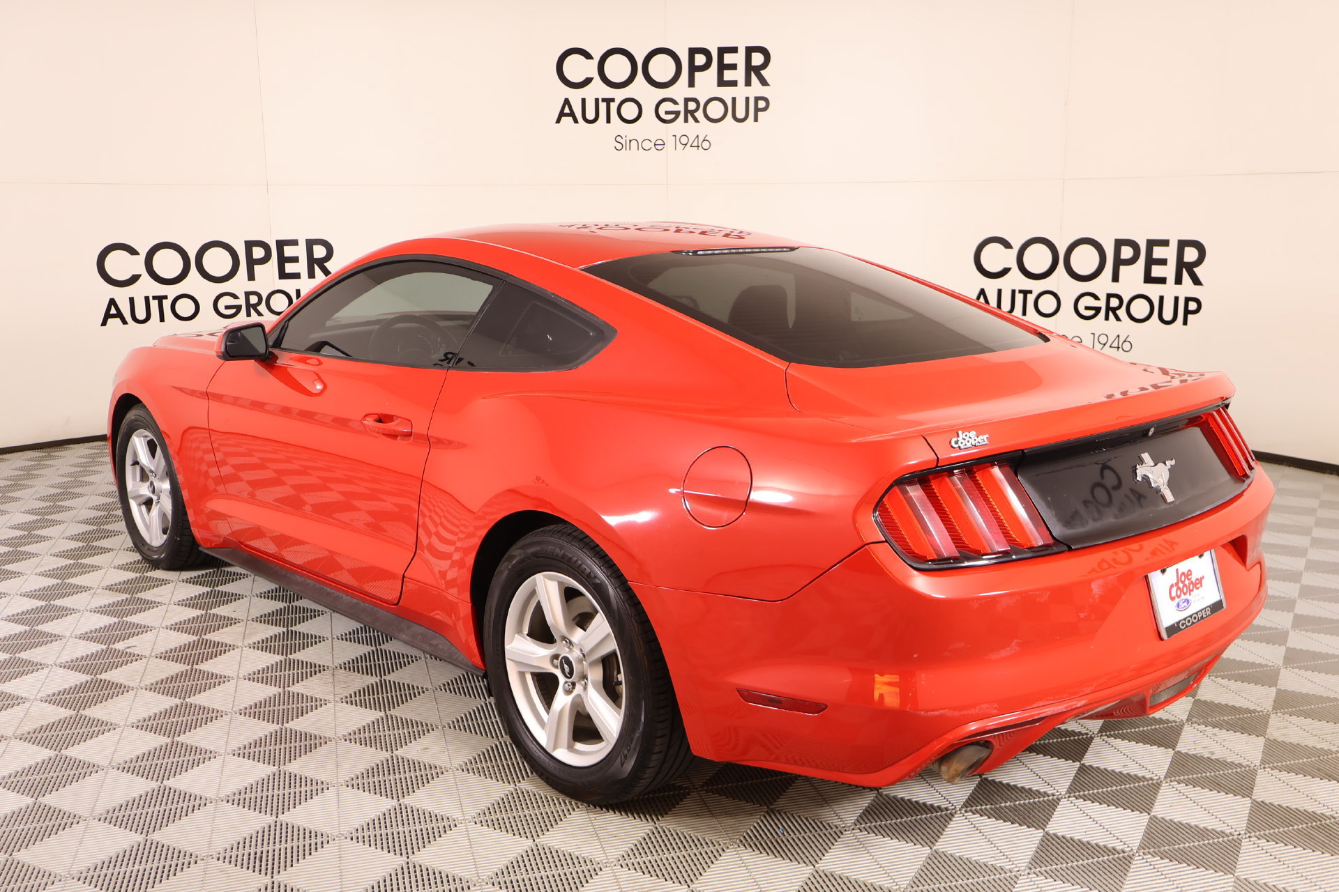 Used 2016 Ford Mustang Coupe RWD image 20