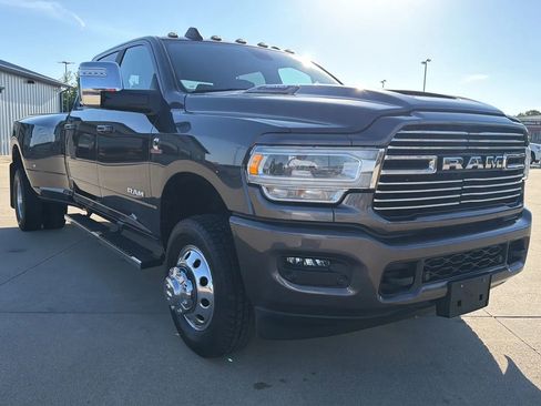 Used 2023 RAM 3500 Laramie AWD/4WD image 34