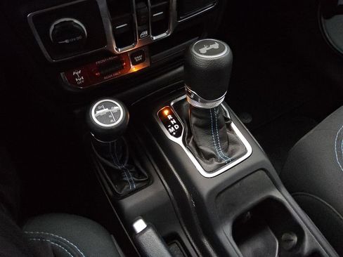 Certified 2021 Jeep Wrangler Unlimited Rubicon 4xe w/ Cold Weather Group image 22