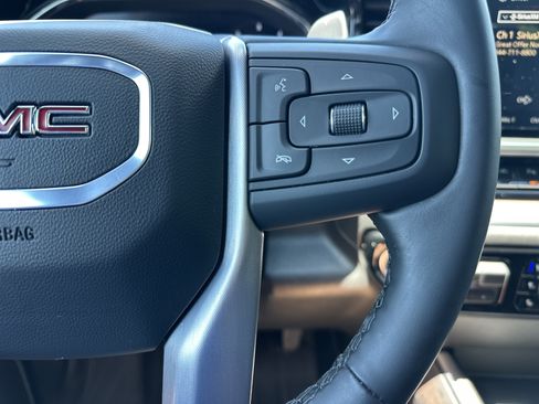 Used 2025 GMC Sierra 1500 SLT w/ SLT Premium Plus Package AWD/4WD image 19