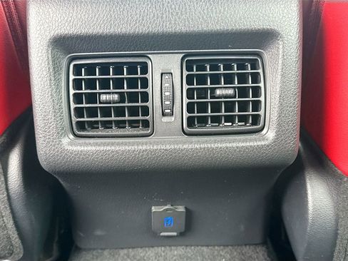 Used 2023 Toyota Camry XSE image 27