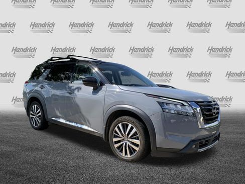 Used 2022 Nissan Pathfinder Platinum w/ Cargo Package FWD image 2