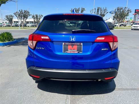 Used 2018 Honda HR-V EX image 6