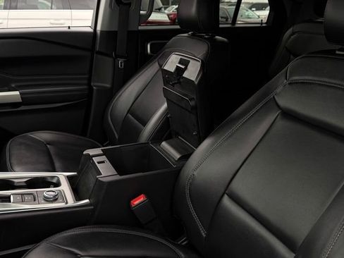 Certified 2023 Ford Explorer XLT w/ Equipment Group 202A image 33
