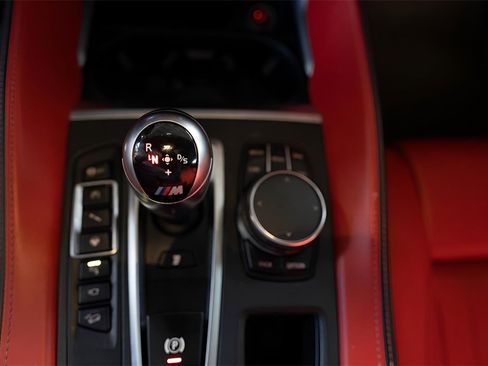 Used 2017 BMW X6 M image 40