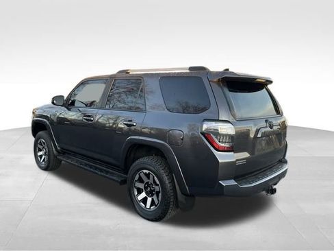 Used 2020 Toyota 4Runner SR5 image 5