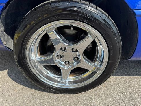 Used 1994 Chevrolet Corvette Coupe RWD image 21