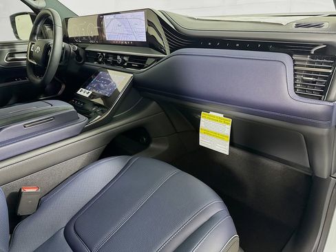 New 2026 INFINITI QX80 4WD w/ Sport Exterior Package image 36