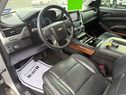 Used 2018 Chevrolet Tahoe Premier RWD image 5