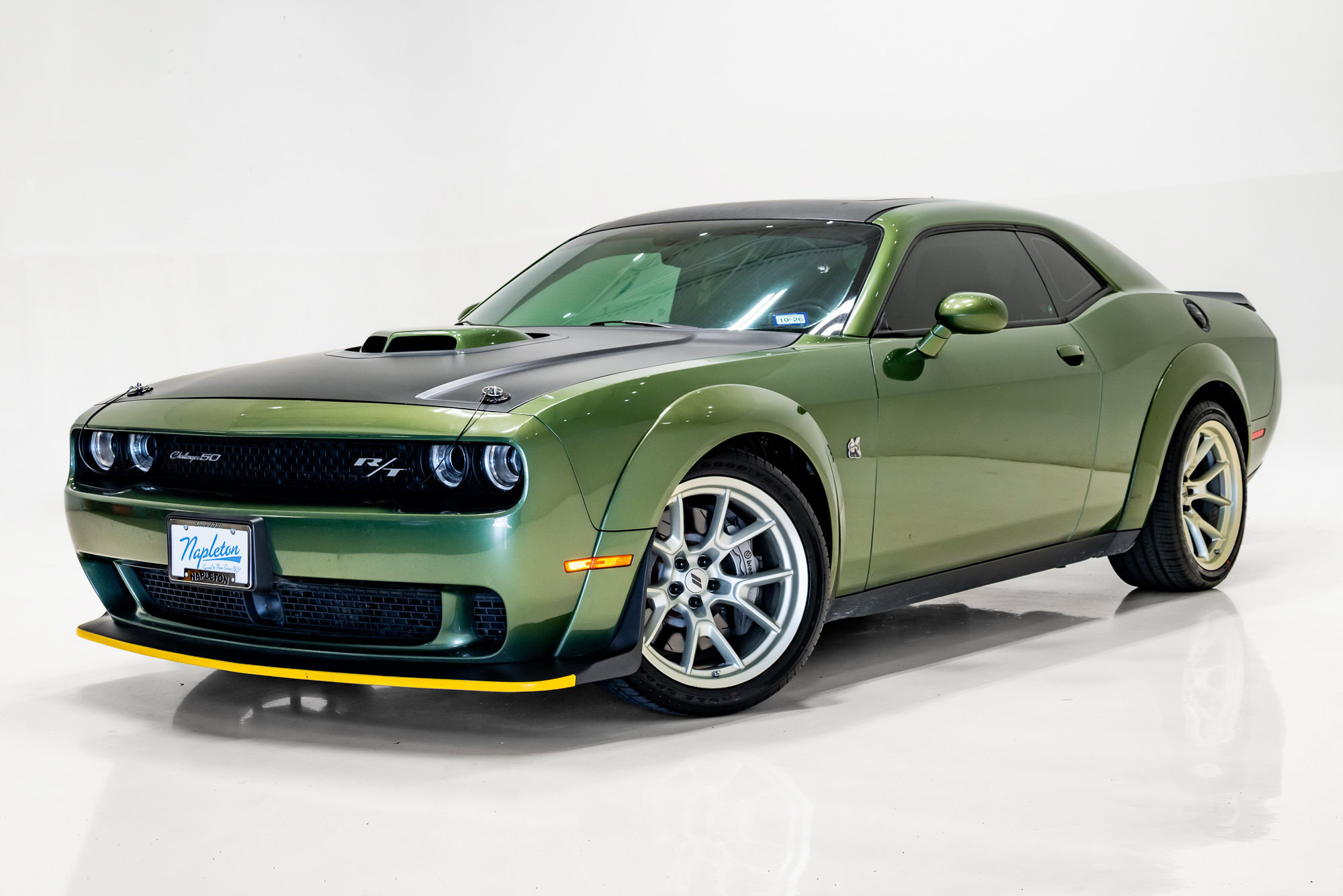 Used 2020 Dodge Challenger R/T Scat Pack RWD image 1