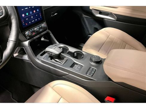 Used 2024 Ford Ranger Lariat image 18