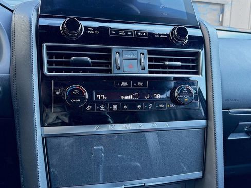 Used 2023 Nissan Armada SL w/ Midnight Edition Package image 11