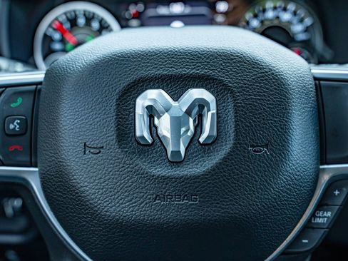 Used 2022 RAM 1500 Big Horn AWD/4WD image 21