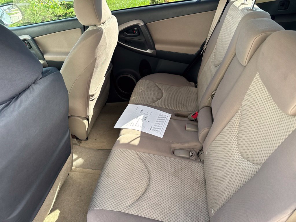 Used 2008 Toyota RAV4 2WD w/ 3rd Row image 11