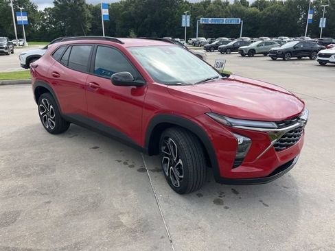 New 2026 Chevrolet Trax RS w/ Driver Confidence Package FWD image 10