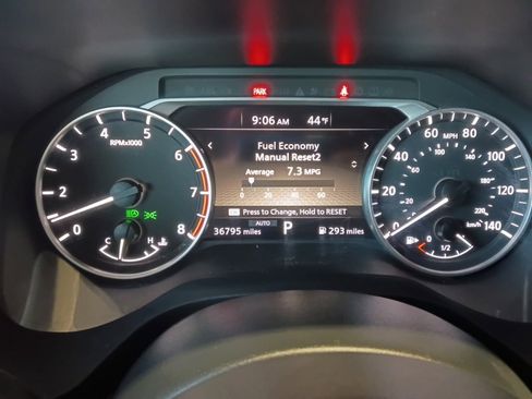 Used 2023 Nissan Rogue S image 10