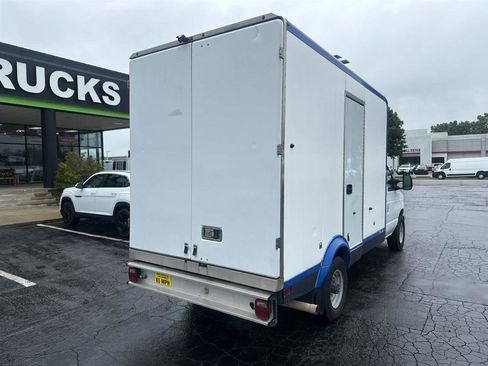 Used 2024 Ford E-350 and Econoline 350 Super Duty w/ Power Windows & Locks Group RWD image 8