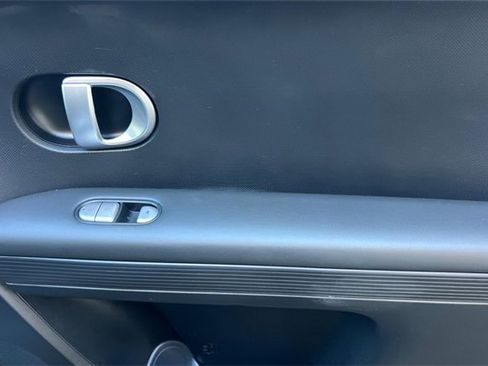 Certified 2024 Hyundai Ioniq 5 SE image 23