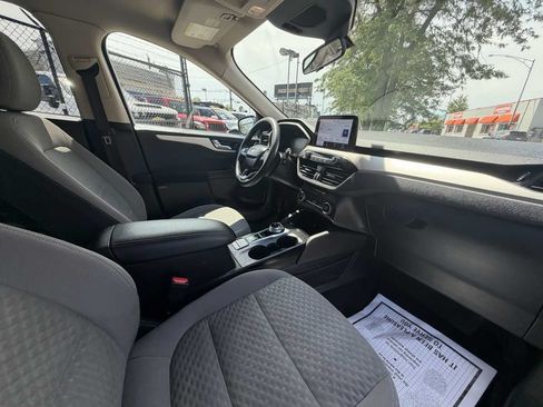 Used 2020 Ford Escape SE FWD image 21