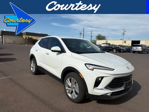 Used 2024 Buick Encore GX Preferred w/ Comfort Package FWD image 1