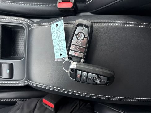 Used 2025 Ford Mustang Mach-E Premium image 36