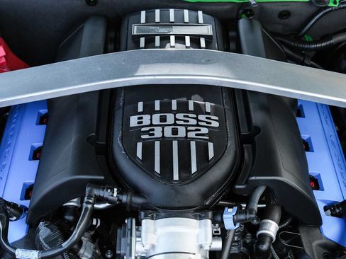 Used 2013 Ford Mustang Boss 302 w/ Boss 302 Accessory Pkg RWD image 46
