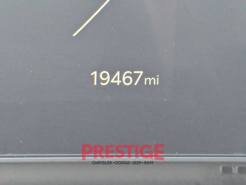 Used 2025 Kia Carnival SX Prestige FWD image 15