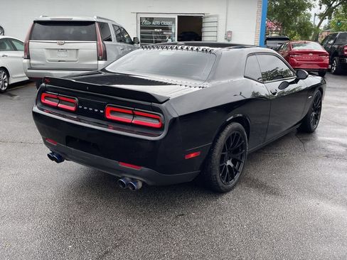 Used 2018 Dodge Challenger R/T w/ Performance Handling Group RWD image 6