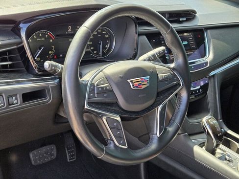 Used 2021 Cadillac XT5 Premium Luxury AWD/4WD image 19