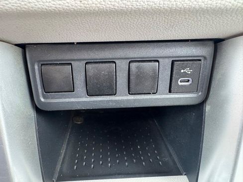 Used 2024 Toyota Corolla Cross L FWD image 21