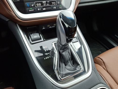 Used 2020 Subaru Outback Touring XT image 15