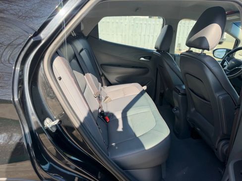 Used 2017 Chevrolet Bolt Premier w/ Driver Confidence II Package image 18