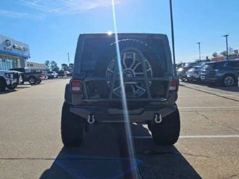 Used 2021 Jeep Wrangler Unlimited Sahara image 7