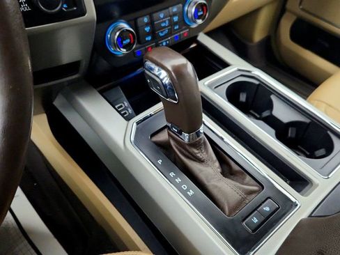 Used 2020 Ford F150 Lariat w/ Equipment Group 502A Luxury image 16