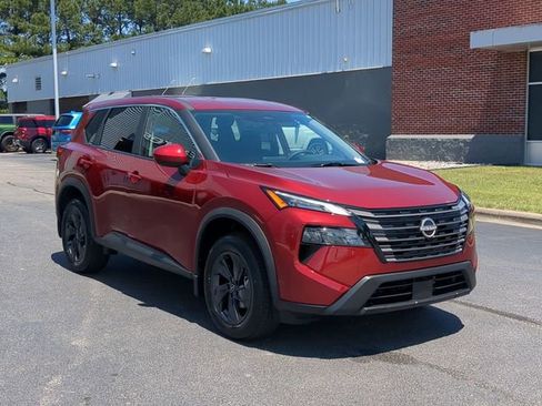 New 2026 Nissan Rogue SV FWD image 1