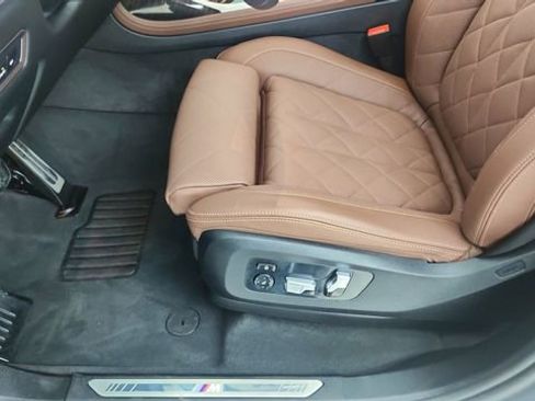 Used 2026 BMW X7 xDrive40i image 39