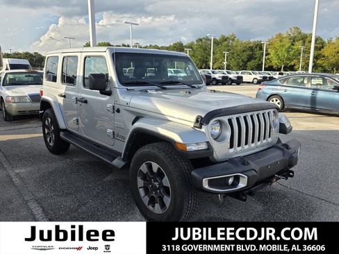 Used 2023 Jeep Wrangler Unlimited Sahara w/ Cold Weather Group AWD/4WD image 1