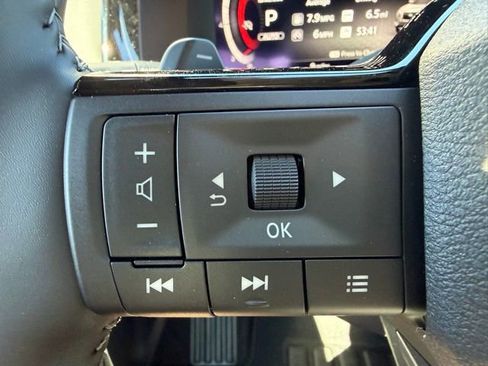 New 2026 Nissan Pathfinder SL w/ SL Premium Package image 17