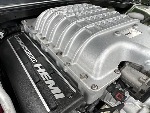 Used 2018 Dodge Challenger SRT Hellcat image 40