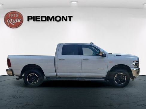 Used 2026 RAM 3500 Laramie AWD/4WD image 4