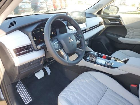 New 2026 Mitsubishi Outlander SEL FWD image 12