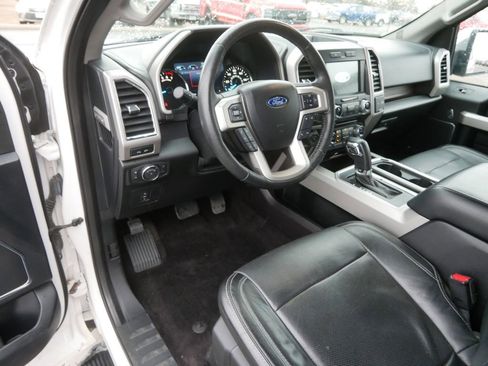 Used 2017 Ford F150 Lariat w/ Equipment Group 502A Luxury image 10